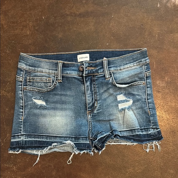 Sneak peak Women's Blue Distressed Jean Shorts - Picture 1 of 3
